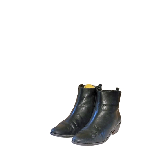 Women Vintage Leather Black Ankle Boots By Coach Size 10B/Women Designer Boots/ - Picture 2 of 8